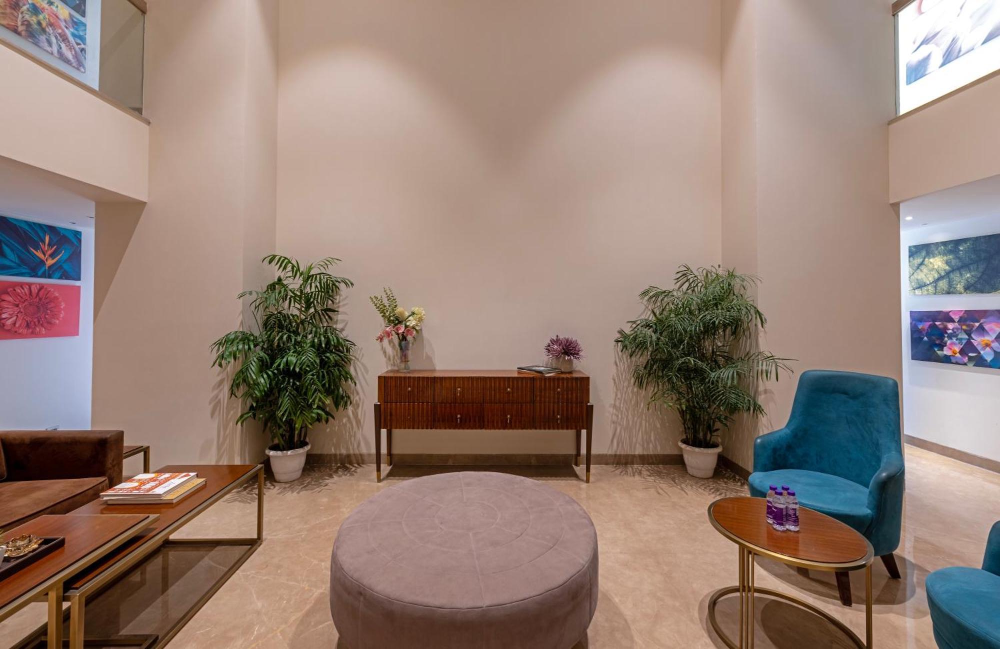 Hotel Saket 27 New Delhi Luaran gambar