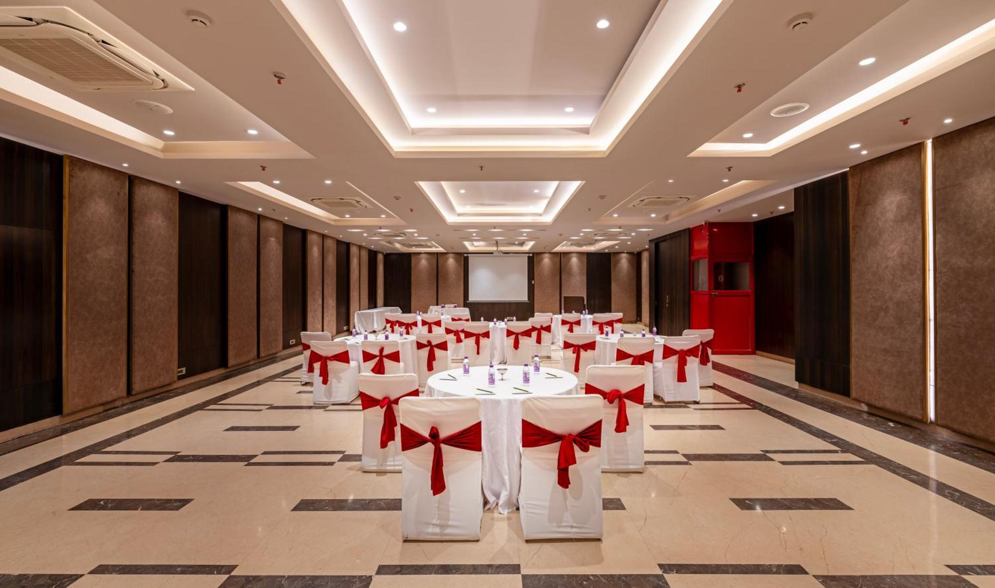 Hotel Saket 27 New Delhi Luaran gambar