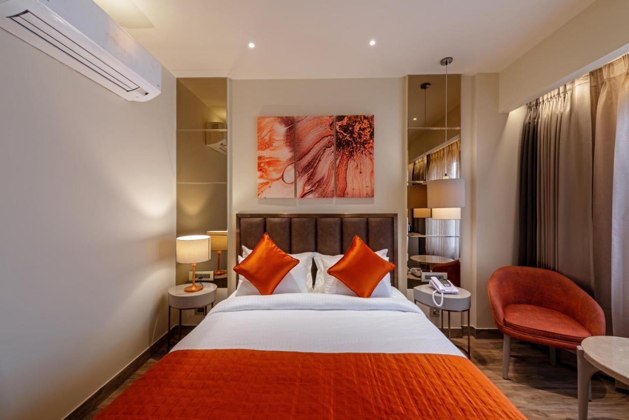 Hotel Saket 27 New Delhi Luaran gambar